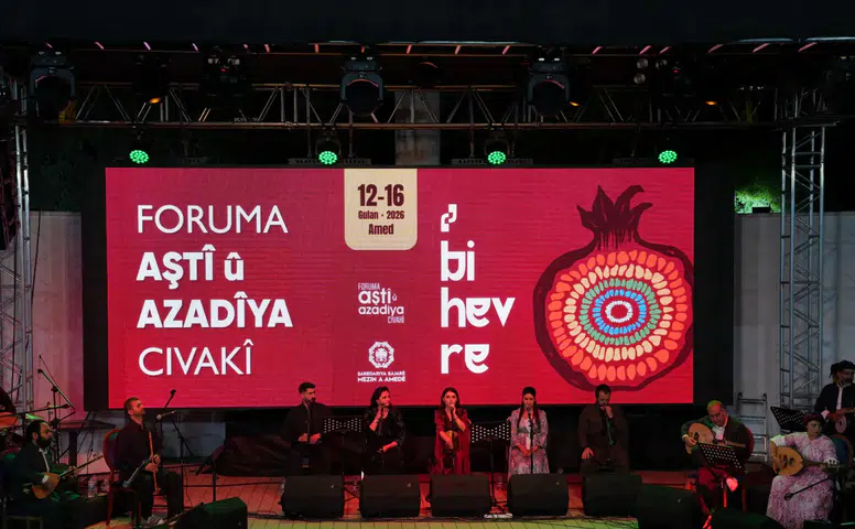 Diyarbakır’da Toplumsal Barış Forumu üçüncü gününde sürüyor