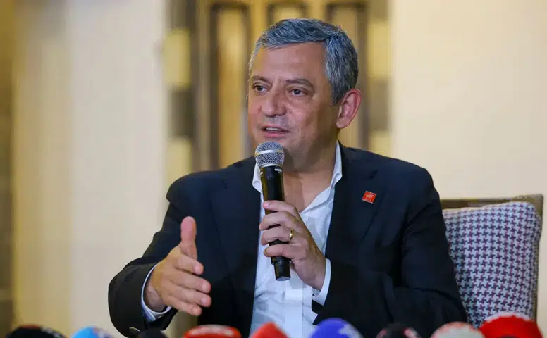 Özgür Özel'den Diyarbakır'da Demirtaş, Kürt sorunu ve CHP'deki süreç hakkında konuştu