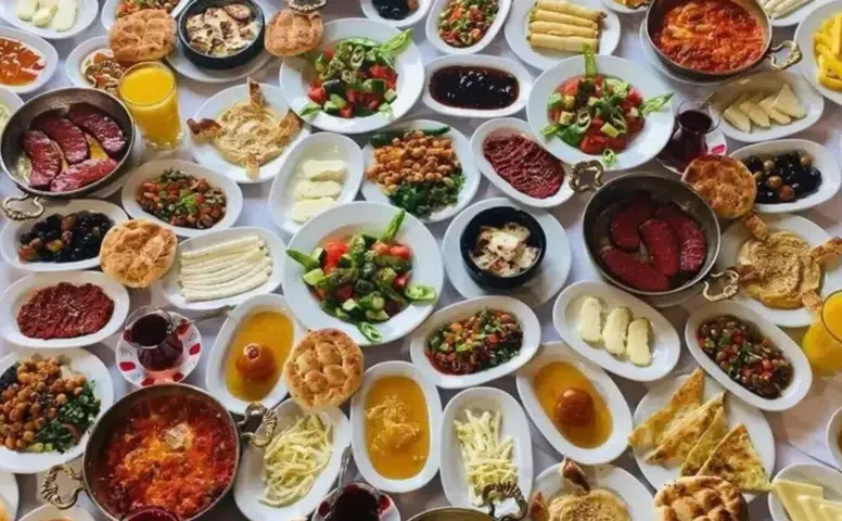 Dünya Kahvaltı Günü kutlanıyor: Van kahvaltısı dünya markası oldu
