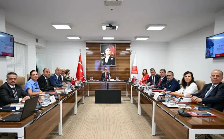 TBB'den 121 belediyeye araç desteği: Diyarbakır da toplantıya katıldı