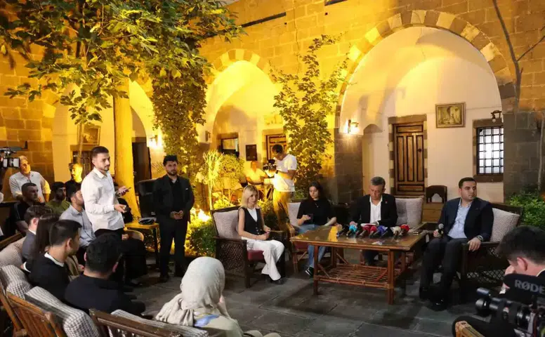 Özgür Özel Diyarbakır'dan kritik mesajlar verdi: "CHP'yi seçim dışı bırakamazlar"