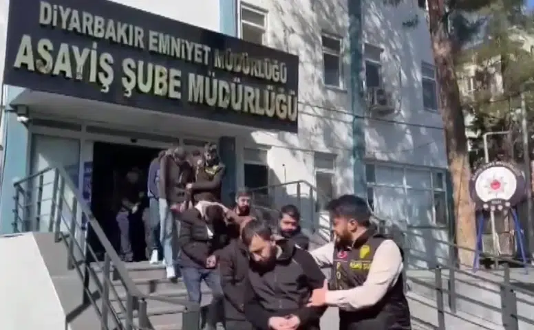 5 milyarlık vurgun şebekesine dev operasyon: Diyarbakır ve Batman dahil 5 ilde düğmeye basıldı
