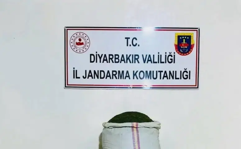 Diyarbakır’da uyuşturucu operasyonu: 10 kilo esrar ele geçirildi