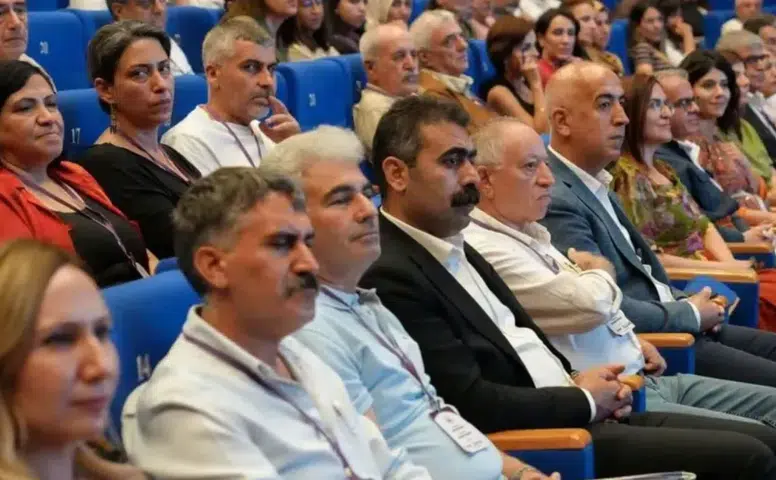 Diyarbakır’da anadil seferberliği: Eşbaşkan Hatun’dan kamusal alan ve statü çağrısı