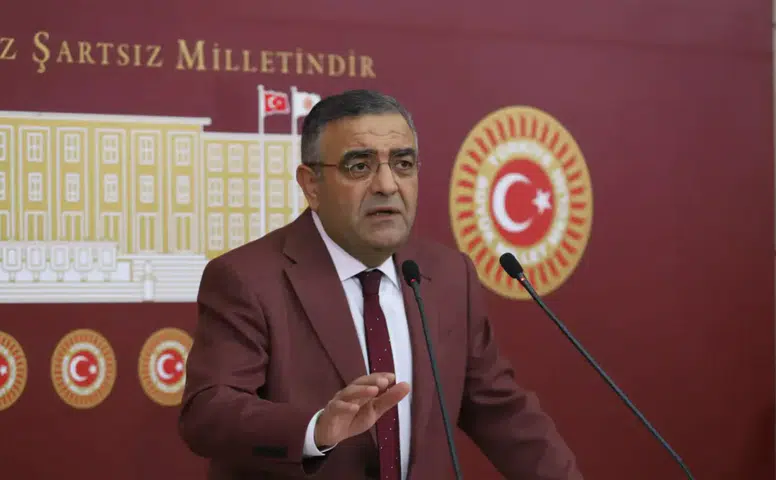 Sezgin Tanrıkulu: 15 Temmuz'u püskürttük, şimdi yargı eliyle darbe yaşanıyor