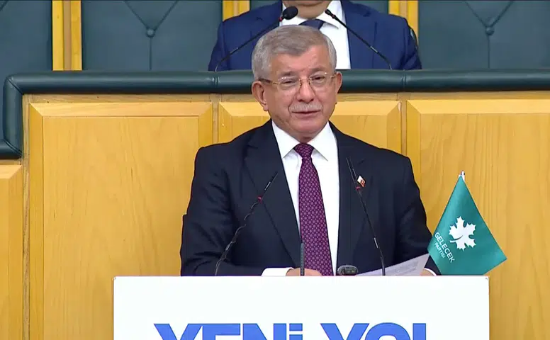 Davutoğlu'ndan 15 Temmuz ve NATO Zirvesi değerlendirmesi: "10 yılın muhasebesi yapılmalı"