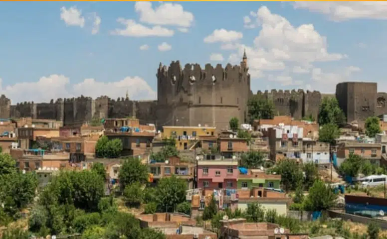 Diyarbakır’da termometreler kırmızı alarm veriyor: Bismil 44 dereceyle kavrulacak