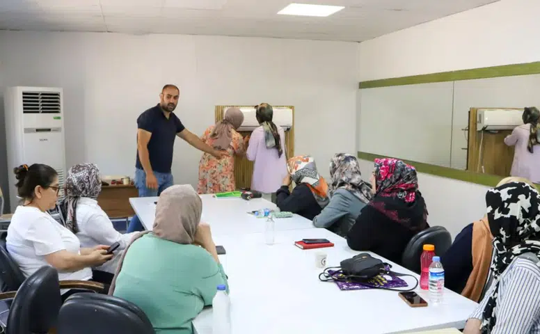 'Yapamam' dediler, klima ve kombi ustası oldular