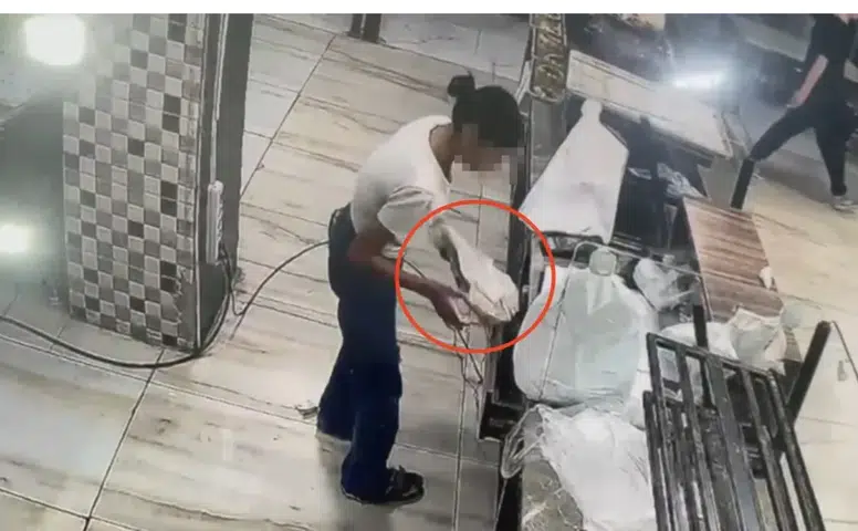 Diyarbakırda fırın çalışanlarını oyalayan hırsızlar kasadaki parayı alıp kaçtı