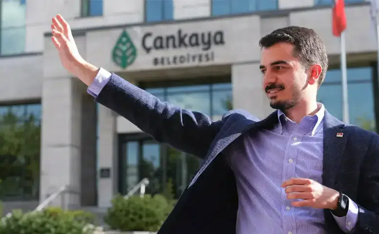 DEM Parti'den Hüseyin Can Güner'in görevden uzaklaştırılmasına tepki