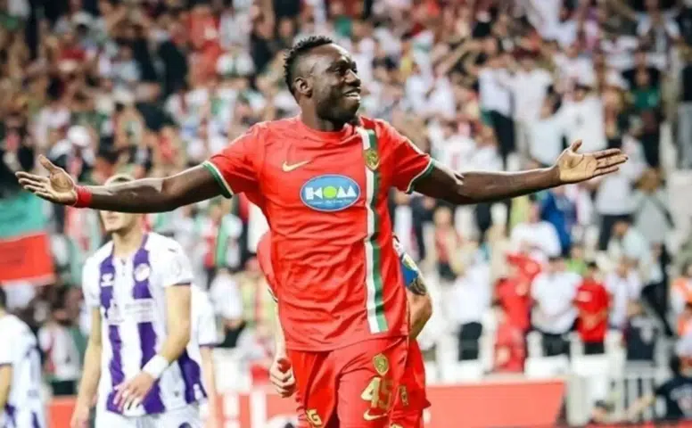Amedspor Burdur kampına başladı: Gözler Diagne transferinde