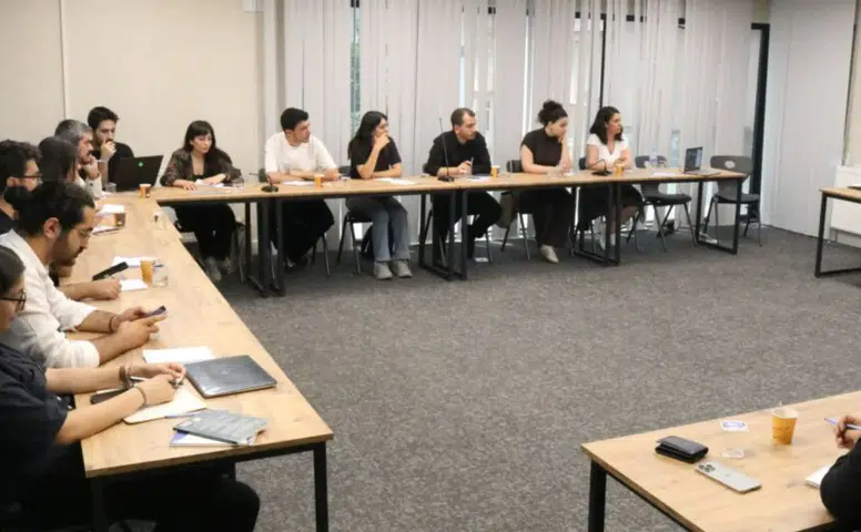 DEM Parti Gençlik Meclisi'nin çalıştayı başladı: "Yeni dönemin diplomasisini kurma zamanı"