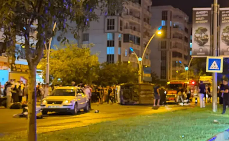 Diyarbakır’da akşam trafiğinde kaza: 3 kişi yaralandı