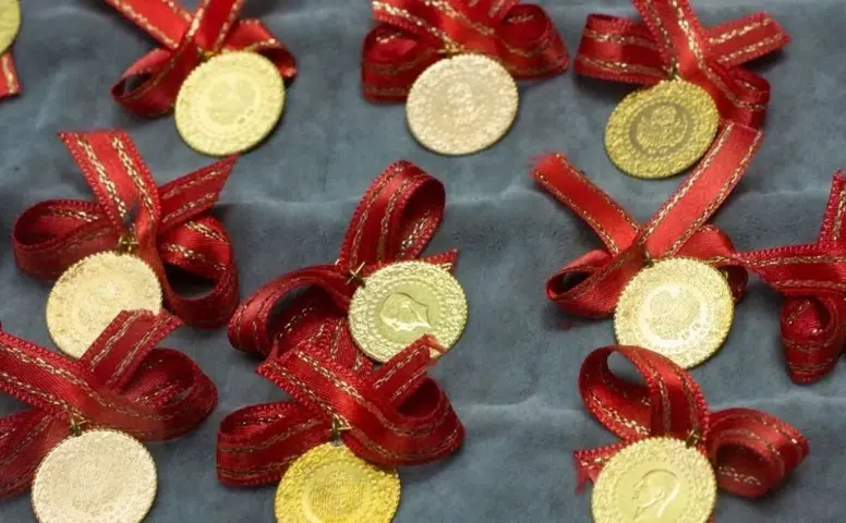 Altın fiyatları güne düşüşle başladı! İşte 1 Ağustos 2026 güncel gram, çeyrek ve yarım altın fiyatları