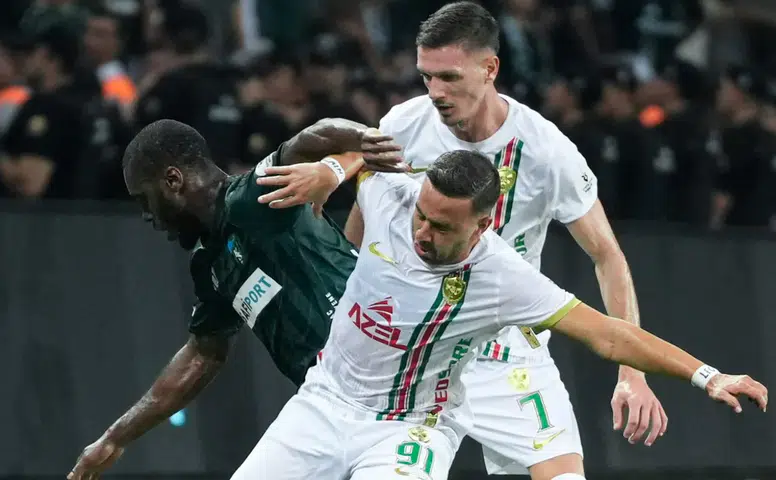 Kocaelispor-Amedspor ilk yarı sonucu 1-0