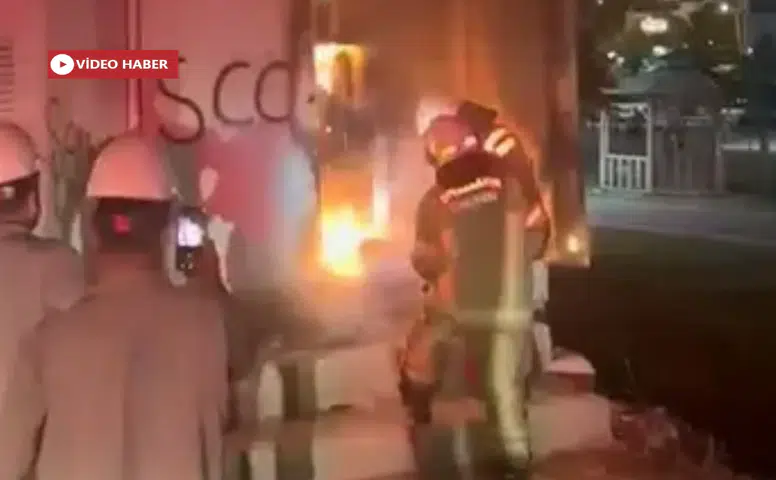 Diyarbakır'da elektrik trafosu alev aldı! Mahallede kısa süreli panik yaşandı