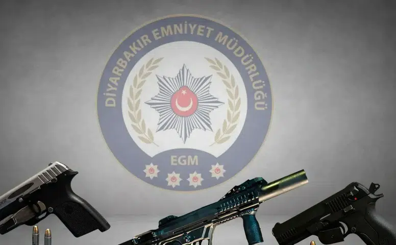 Diyarbakır’da Yunus timlerinden silah operasyonu: Aramalarda tek tek bulundu