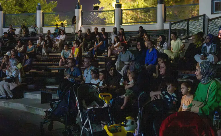 Diyarbakır’da sinema perdesi gökyüzüne açıldı: 12 film ücretsiz gösterilecek