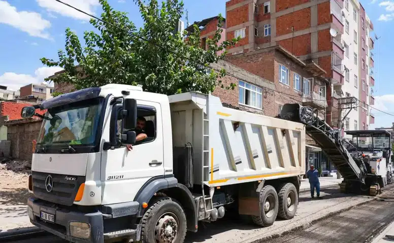 Diyarbakır Bağlar ilçesindeki beş ana cadde yepyeni bir görünüme kavuşuyor