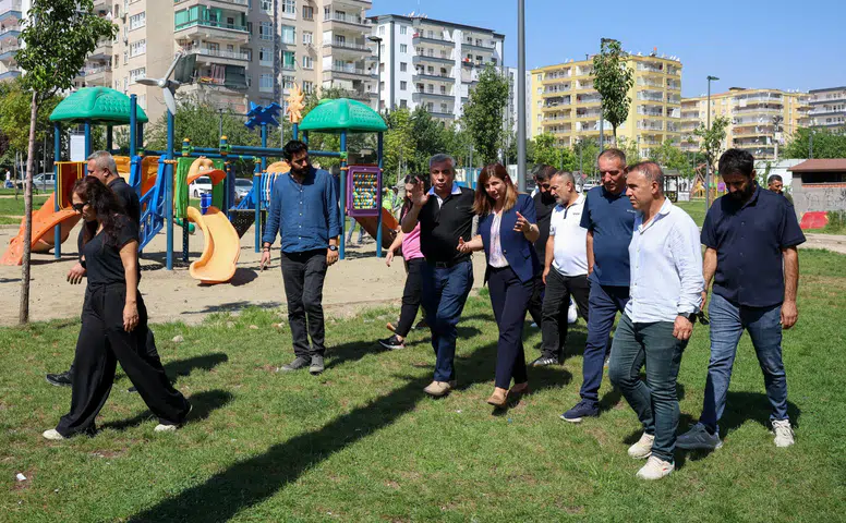 Serra Bucak, Mahabad Kadın Yaşam Merkezi ve Sanayi Parkı’nı inceledi