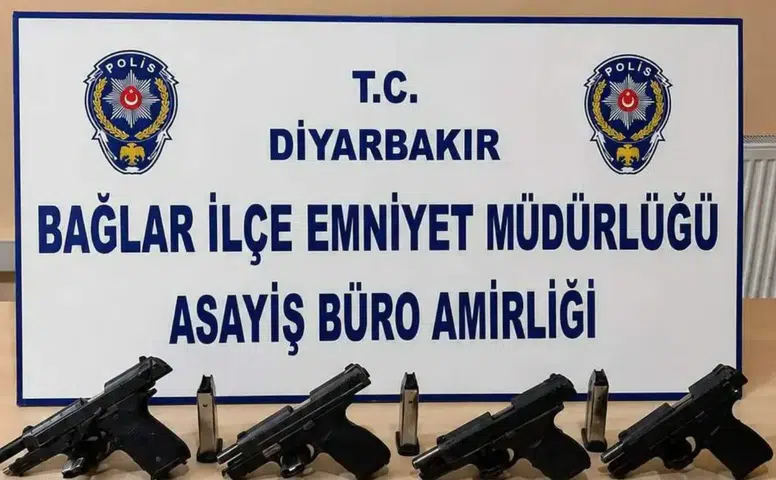 Diyarbakır'da silahlı kavga ihbarına giden polis 6 şüpheliyi yakaladı