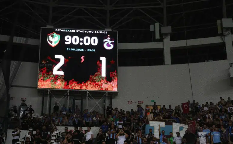 Amedspor’dan muhteşem geri dönüş: Trabzonspor’u 2-1 yendi