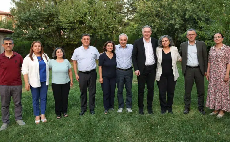 7 yıl sonra duygusal buluşma: Tuncer Bakırhan'dan Selçuk Mızraklı'ya ziyaret