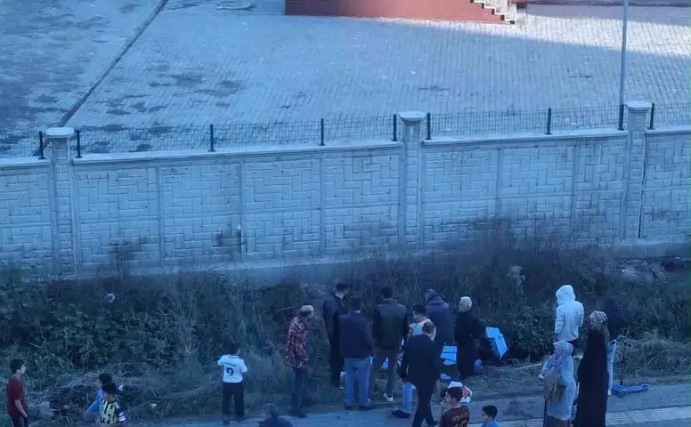 Elazığ Karakoçan'da su kanalına düşen çocuk ekiplerce kurtarıldı