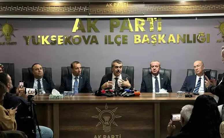 Bakan Yusuf Tekin İstanbul'daki okul saldırısında hayatını kaybeden öğrenciyi duyurdu