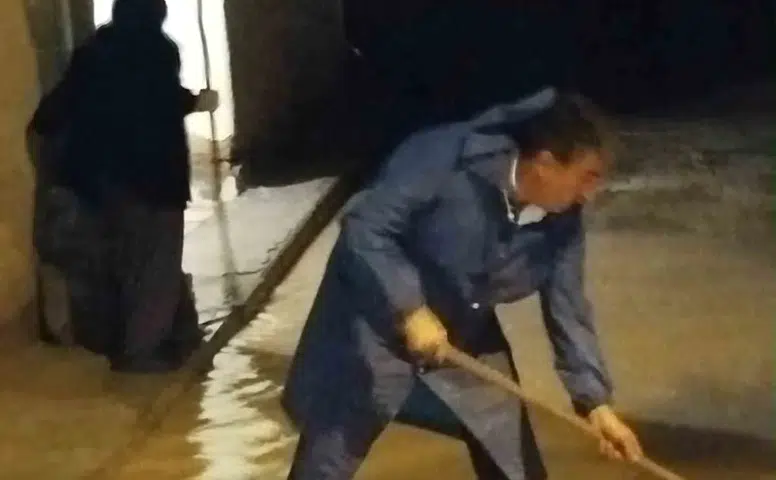 Yurtbaşı sel sularıyla mücadele ediyor Başkan Doğan sahada
