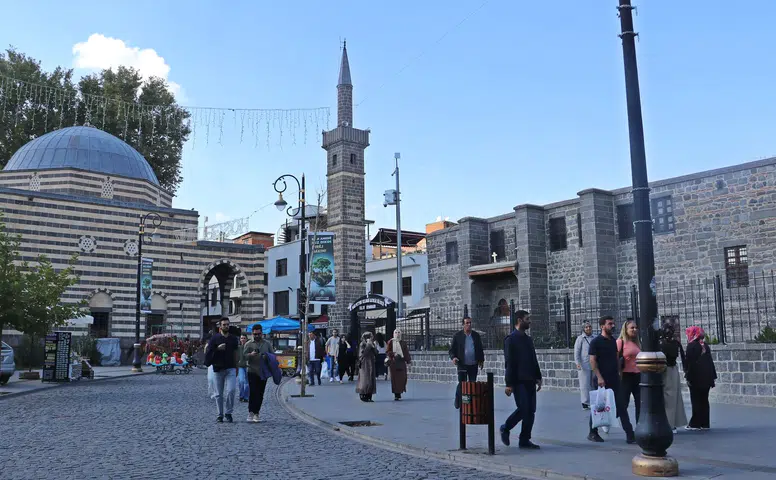 Diyarbakır turizmde altın çağını yaşıyor: 8 ayda 1,3 milyon ziyaretçi