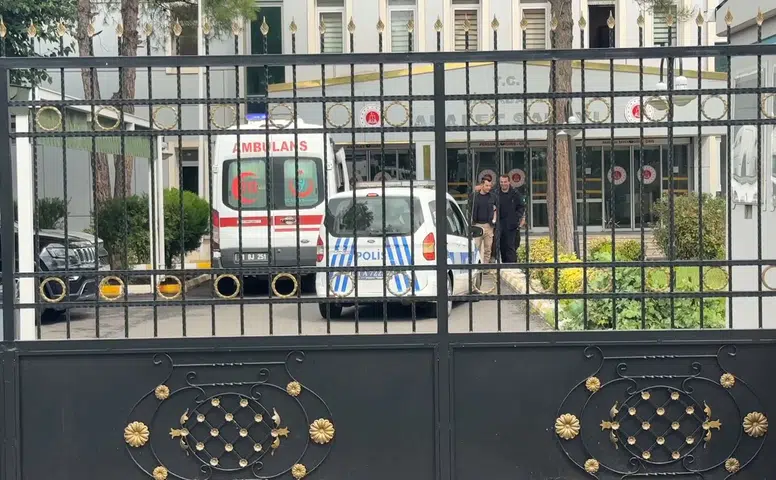 Diyarbakır Adliyesi koridorunda tekme ve yumruklu kavga