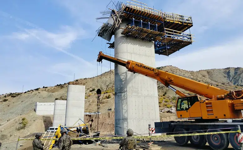 Diyarbakır'daki viyadük faciası davasında yeni bilirkişi raporu kararı