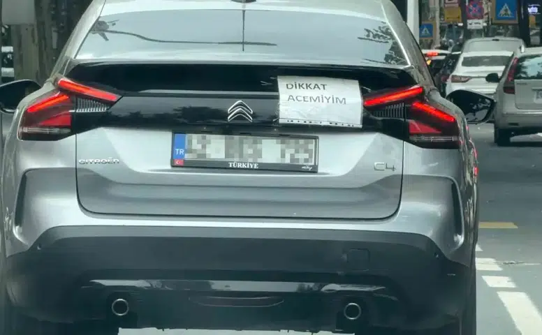 Diyarbakır trafiğinde acemi sürücünün ilginç önlemi
