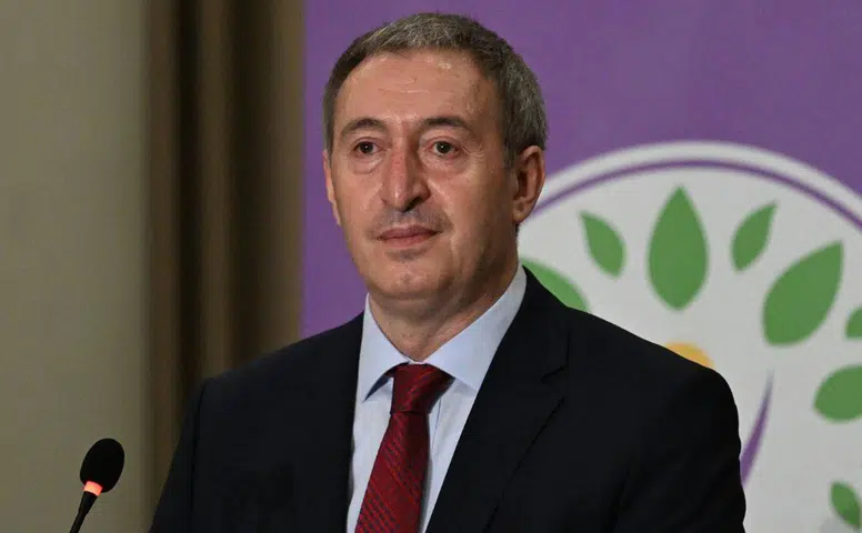 Bakırhan iktidara seslendi: Barış bekleme salonunda tutulacak bir şey değil