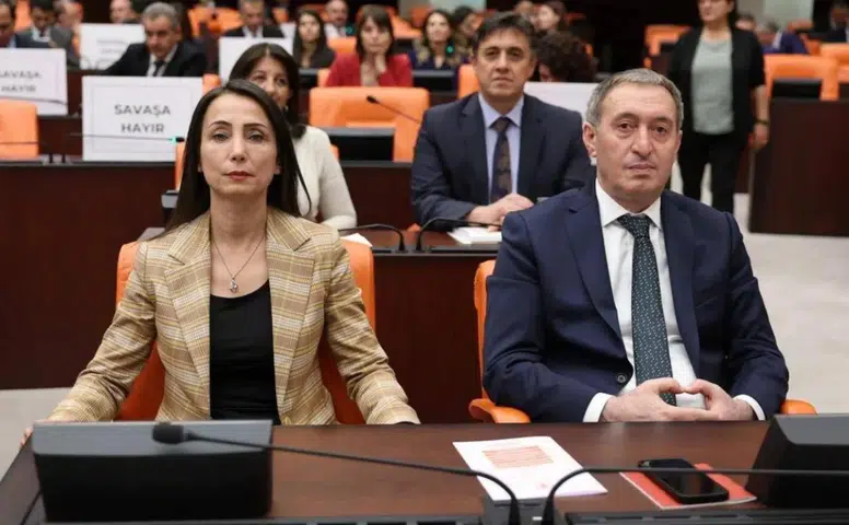 DEM Parti'den 29 Ekim mesajı: Cumhuriyet fikrini demokrasiyle taçlandırma çağrısı