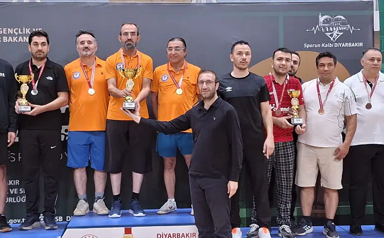 Kamu Spor Oyunları'nda Dicle rüzgarı: İki branşta kupa kaldırdılar