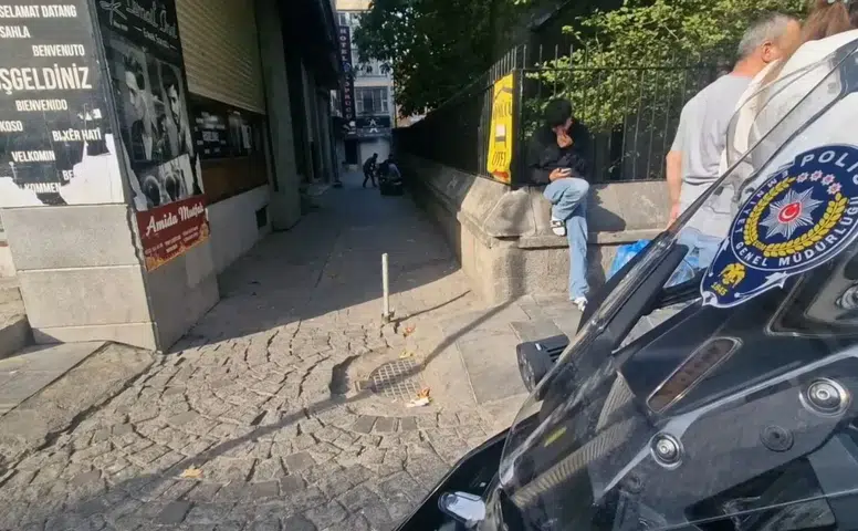Diyarbakır Sur ilçesinde silahlı saldırı sonucu iki kişi yaralandı