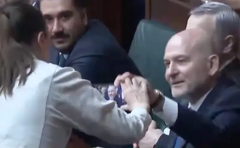 Soylu’ya Doku sorusu soruldu: Tepkisi gündem oldu