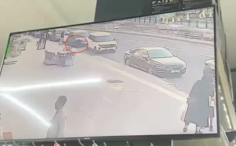Diyarbakırda düşürülen 60 bin liralık altın bilekliği bir yabancı aldı