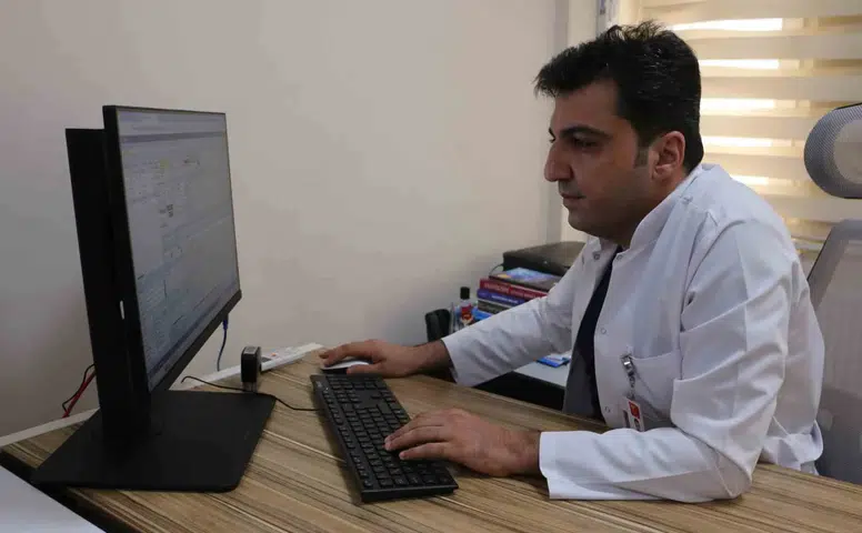 Aşırı sıcaklarda hayati risk taşıyan güneş çarpmasına karşı uzmanlardan kritik uyarılar