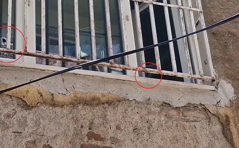 Bağlar ilçesindeki bir konuta düzenlenen silahlı saldırıda 23 el ateş açıldı