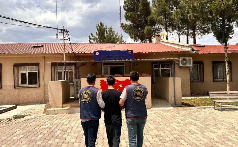 Diyarbakır'da JASAT operasyonu: Kesinleşmiş hapis cezası bulunan 162 kişi yakalandı