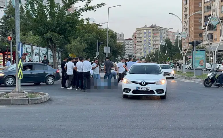 Diyarbakır Bağlar’da bisikletli sürücüye otomobil çarptı