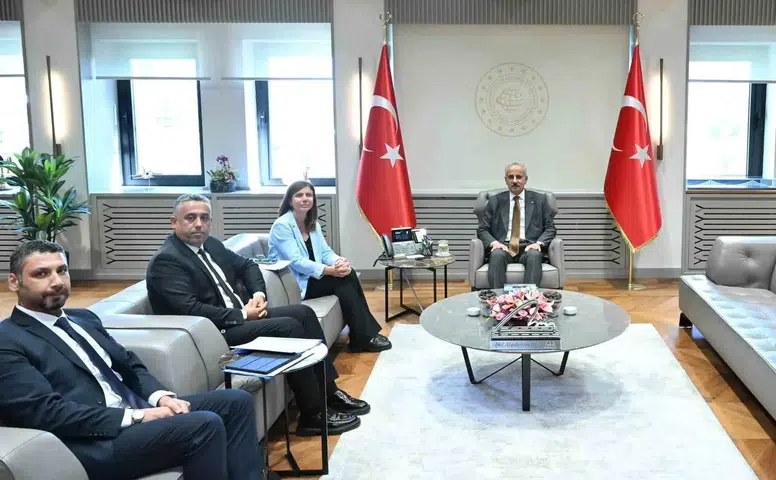 Diyarbakır Büyükşehir Belediyesi tramvay hattı için Ulaştırma Bakanlığı ile masaya oturdu