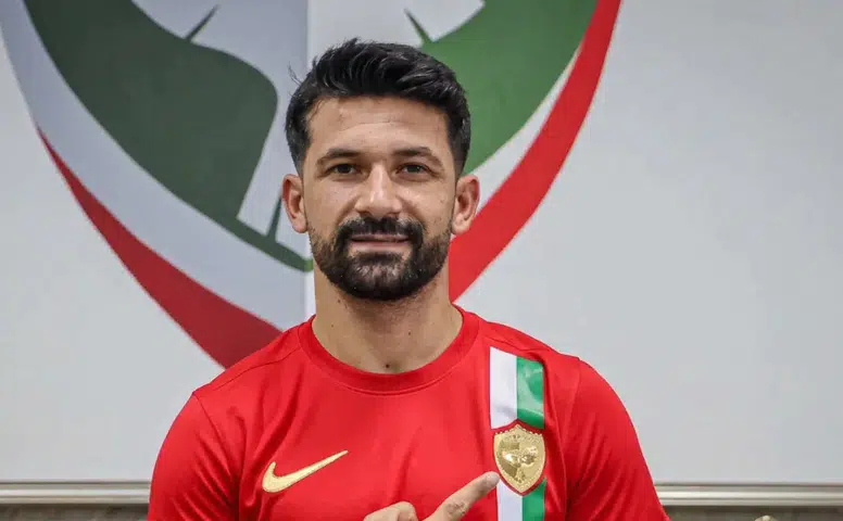 Amedspor'da beklenmedik veda: Başarılı sağ bek rotasını Van'a çevirdi