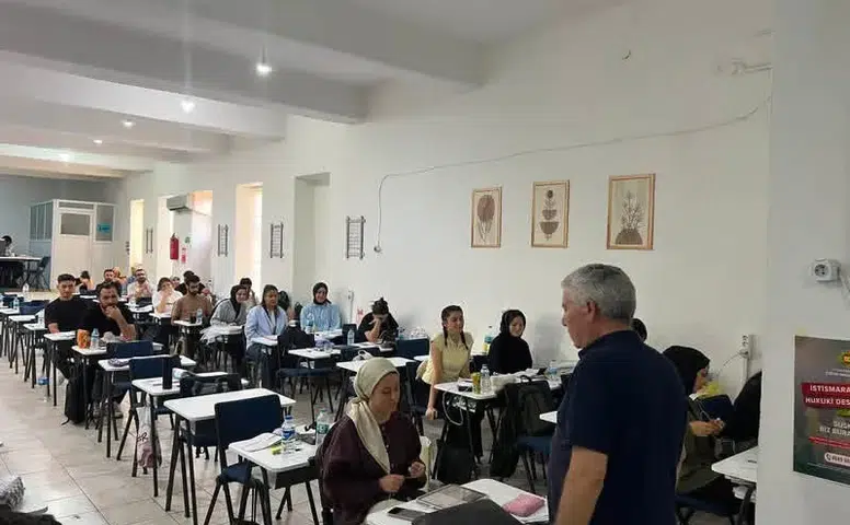 Çermik'te öğrenciler belediyenin etüt merkezinde hedefe kilitlendi