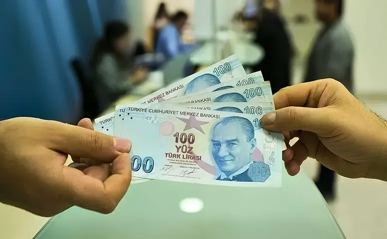 Öğrencilerin yüzünü güldüren haber: Burslarda 9 bin TL dönemi başladı