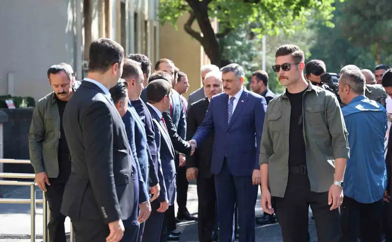Bakan Çiftçi Diyarbakır programı kapsamında valilik binasına konuk oldu