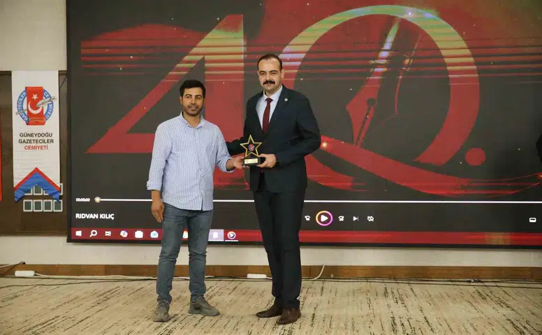 GGC ödül töreninde İHA muhabiri Rıdvan Kılıç birincilik kürsüsüne çıktı
